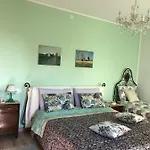 Bed & Breakfast Dimora Naviglio 3*