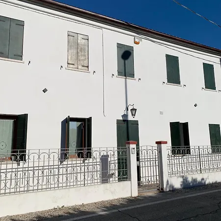 ベッド・アンド・ブレックファスト Dimora Naviglio ドーロ