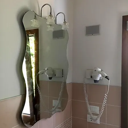 Dimora Naviglio Alojamento de Acomodação e Pequeno-almoço 3*