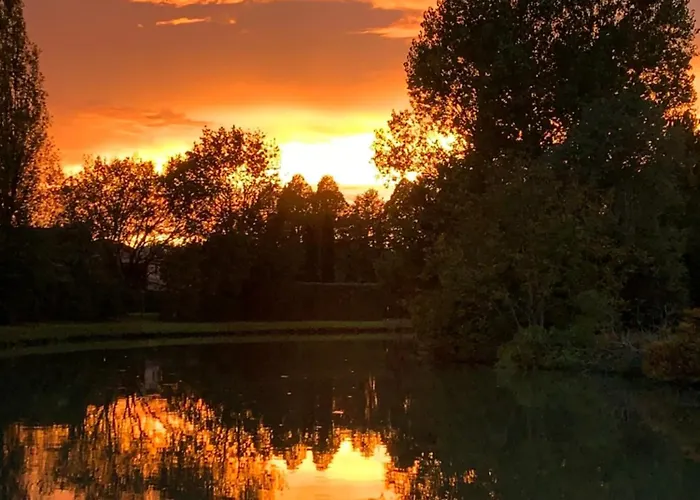 Bed & Breakfast Dimora Naviglio 3*